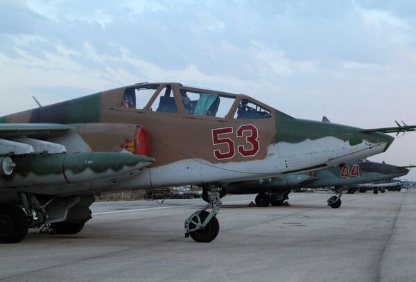 Grupo aéreo ruso en el aeródromo sirio de Hmeymim - Sputnik Mundo