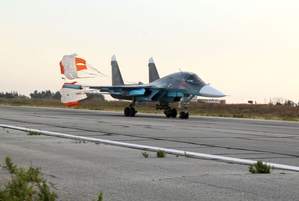 Grupo aéreo ruso en el aeródromo sirio de Hmeymim - Sputnik Mundo