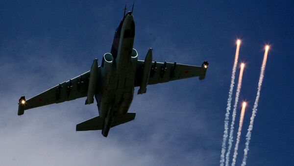 Caza Su-25 de la Fuerza Aérea rusa - Sputnik Mundo