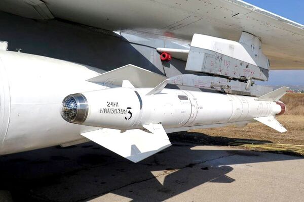 Kh-25L (AS-10 Karen, según clasificación de la OTAN) Kh-25L (AS-10 Karen, según clasificación de la OTAN) - Sputnik Mundo