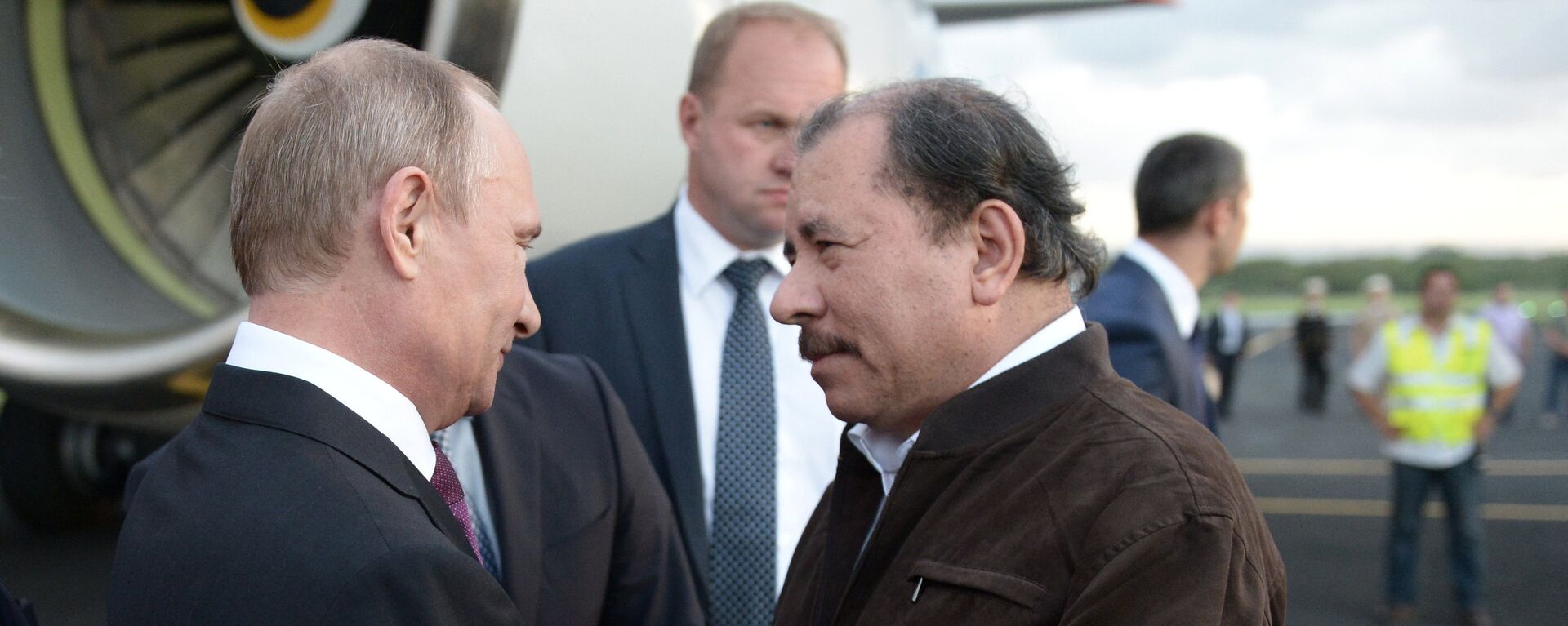 El presidente de Rusia, Vladímir Putin, con su par nicaragüense, Daniel Ortega - Sputnik Mundo, 1920, 24.12.2021
