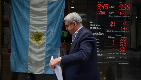 Argentina llega a las elecciones del domingo con claroscuros económicos - Sputnik Mundo