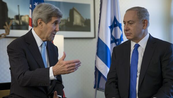 Secretario de Estado de EEUU, John Kerry y primer ministro de Israel, Benjamín Netanyahu - Sputnik Mundo