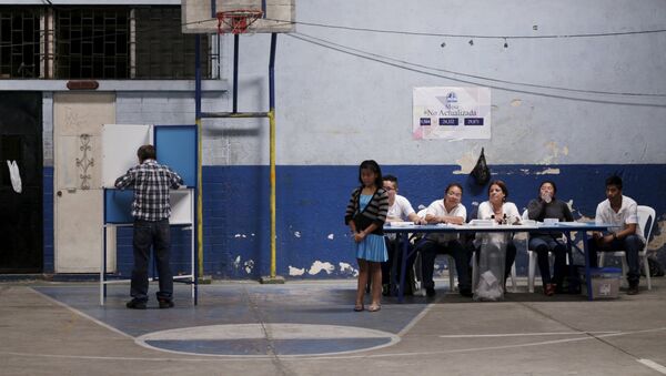 Cierran centros de votación en balotaje para presidencia en Guatemala - Sputnik Mundo