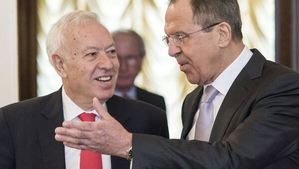 Ministro de Exteriores de España José Manuel García-Margallo y ministro de Exteriores de Rusia Serguéi Lavrov - Sputnik Mundo