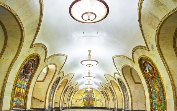 Metro de Moscú: estación Novoslobodskaya - Sputnik Mundo