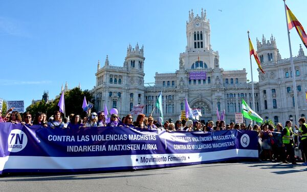 Manifestación contra la violencia de género, Madrid - Sputnik Mundo