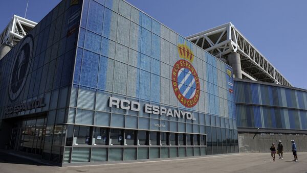 La entrada del estadio Cornellà-El Prat de Real Club Deportivo Español - Sputnik Mundo