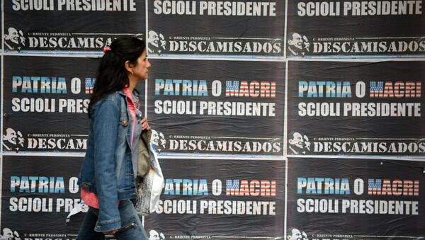 Carteles electorales en Buenos Aires - Sputnik Mundo