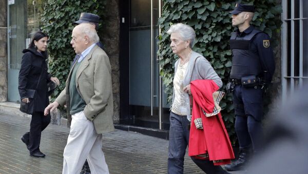 Catalan former President Jordi Pujol (L) and his wife Marta Ferrusola - Sputnik Mundo