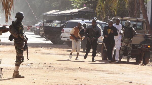 Operación especial para liberar a los rehenes en el hotel de Malí - Sputnik Mundo