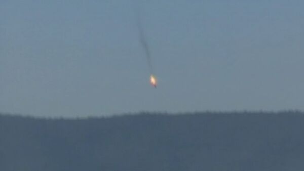 Caza Su-24 ruso cae tras ser derribado por avión turco - Sputnik Mundo