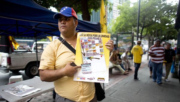 Se multiplican reclamos para contener violencia política en Venezuela - Sputnik Mundo