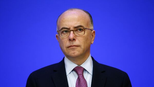 Bernard Cazeneuve, Ministro de Interior de Francia - Sputnik Mundo