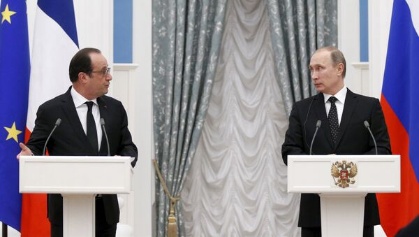 Presidente de Francia, François Hollande y presidente de Rusia, Vladímir Putin - Sputnik Mundo