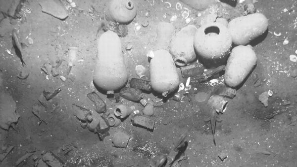 Los artefactos encontrados entre los restos del galeón español San José - Sputnik Mundo
