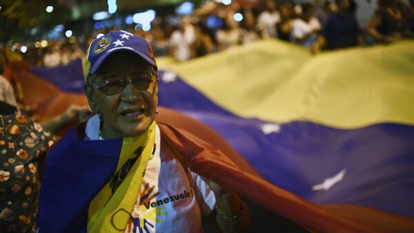 Partidarios de la MUD celebran su victoria en las elecciónes partidarios, Venezuela - Sputnik Mundo