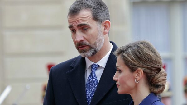 Felipe VI, el Rey de España con su esposa Letizia - Sputnik Mundo