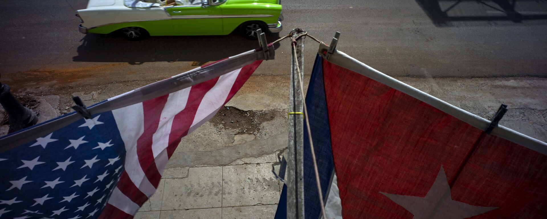 Banderas de EEUU y Cuba en La Habana - Sputnik Mundo, 1920, 02.02.2022
