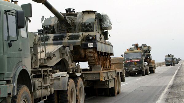 Un convoy militar turco en la frontars entre Turquía e Irak - Sputnik Mundo