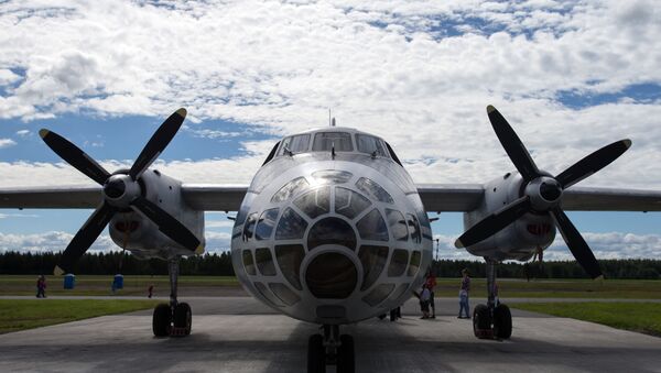 Avión An-30B - Sputnik Mundo
