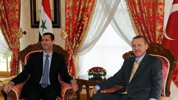 Los presidentes de Siria y  Turquía, Bashar Asad y Recep Tayyip Erdogan (archivo) - Sputnik Mundo