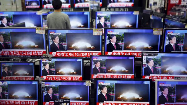 Prueba nuclear de Corea del Norte, transmitida por la televisión central - Sputnik Mundo