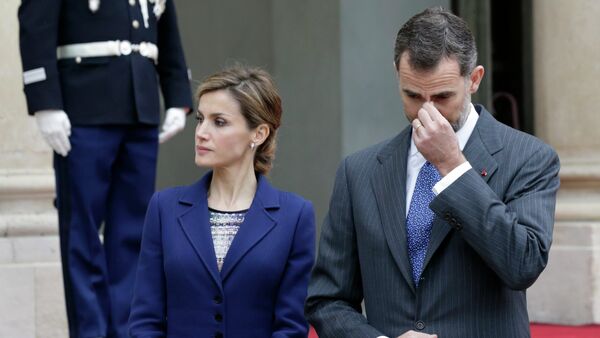 El rey de España, Felipe VI, y su esposa, reina Letizia - Sputnik Mundo