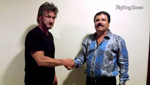 El 'Chapo' en la camisa Barabas - Sputnik Mundo