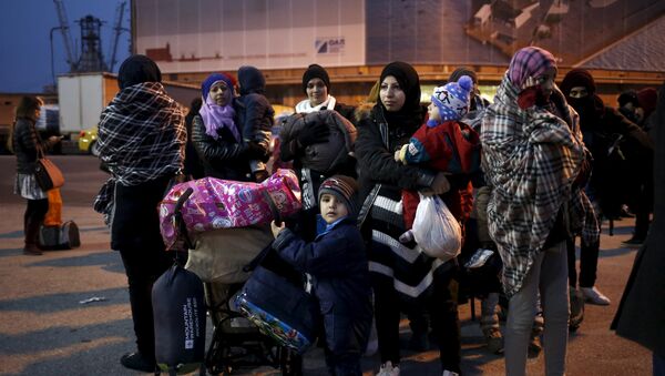 Refugiados y migrantes en Grecia - Sputnik Mundo
