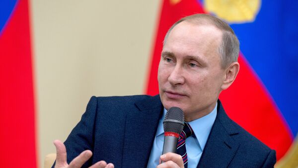 Vladímir Putin, el presedinte de Rusia, durante un encuentro con los miembros del Club de Líderes - Sputnik Mundo