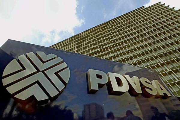 Hundir a PDVSA, ¿puede tener éxito la estrategia de EEUU? Hundir a PDVSA, ¿puede tener éxito la estrategia de EEUU? - Sputnik Mundo
