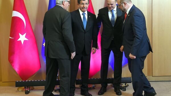 Ahmet Davutoglu, Jean-Claude Juncker, Donald Tusk y Martin Schulz - Sputnik Mundo
