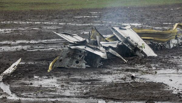Lugar del siniestro del Boeing en Rostov del  Don, Rusia - Sputnik Mundo