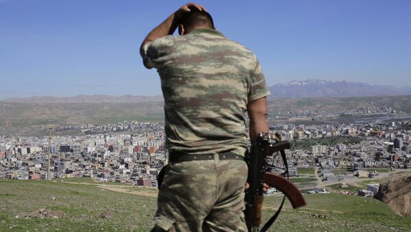 Soldado turco en la ciudad de Cizre - Sputnik Mundo