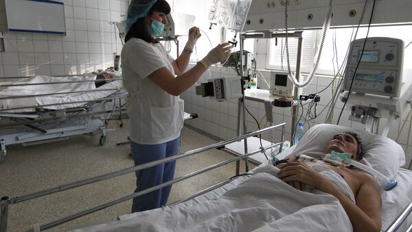 Un paciente en un hospital de Rusia  (imagen referencial) - Sputnik Mundo