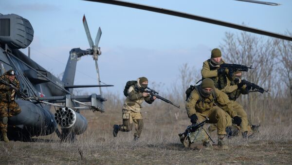 Militares rusos duarante los ejercicios en la región de Stávropol - Sputnik Mundo