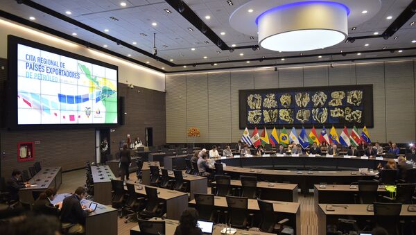 General view of the meeting of ministers and delegates of five Latin American petroleum producing countries -Venezuela, Ecuador, Mexico, Colombia and Bolivia- in Quito on April 6, 2016. - Sputnik Mundo
