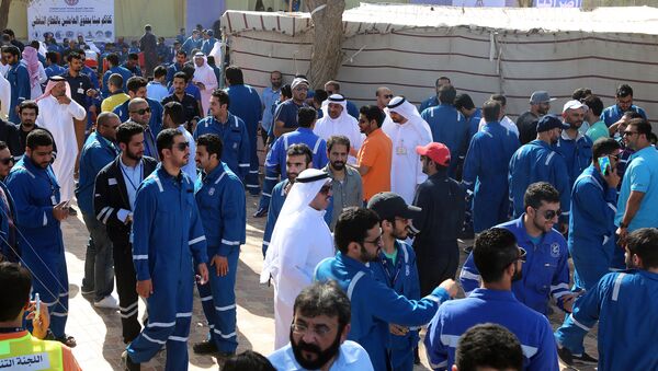 Huelga de trabajadores del petróleo en Kuwait - Sputnik Mundo
