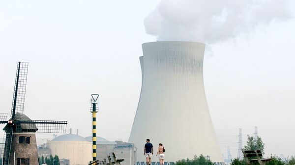 Central nuclear de Doel, Bélgica (archivo) - Sputnik Mundo