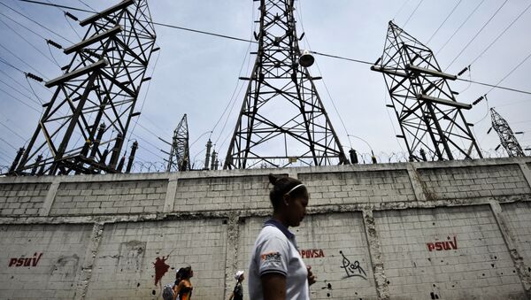 Líneas de transmisión en Caracas - Sputnik Mundo
