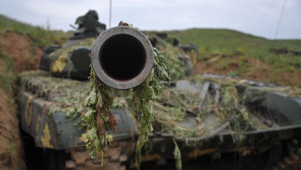Un tanque de las autodefensas de Nagorno Karabaj - Sputnik Mundo