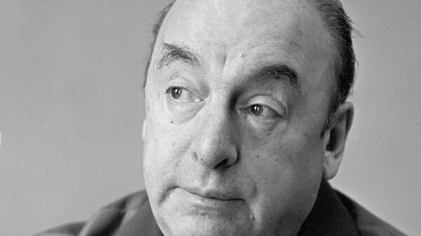 El poeta chileno Pablo Neruda en Moscú - Sputnik Mundo