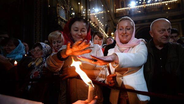Servicio ortodoxo por la Pascua en Moscú - Sputnik Mundo