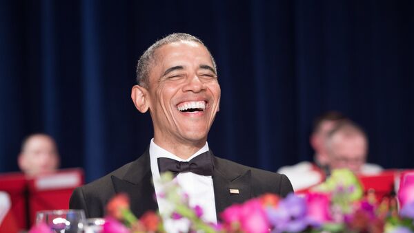 US President Barack Obama attends the 102nd White House Correspondents' Association Dinner in Washington, DC, on April 30, 2016. - Sputnik Mundo