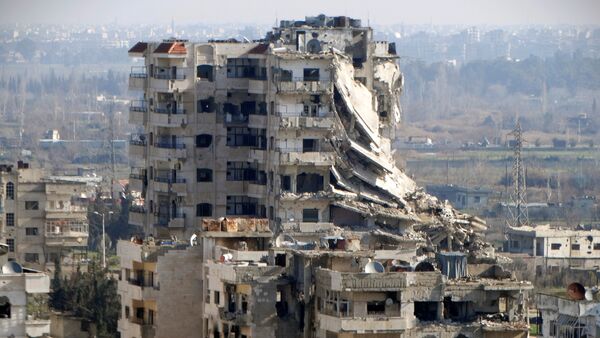 Edificio destruido en Homs, Siria - Sputnik Mundo
