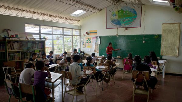 Un colegio en Colombia - Sputnik Mundo