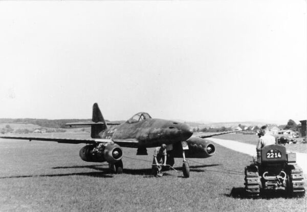 El primer caza de reacción, el Me 262 alemán en 1944 El primer caza de reacción, el Me 262 alemán en 1944 - Sputnik Mundo