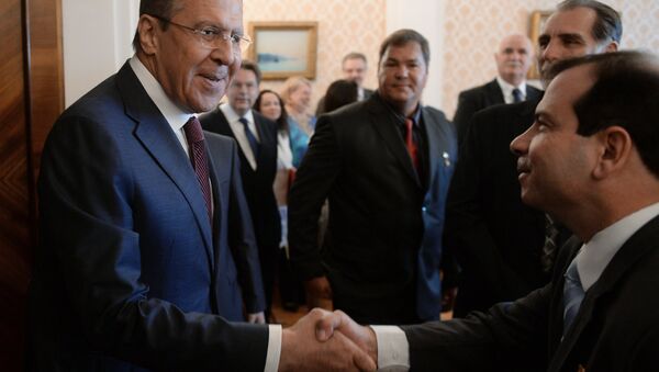 La reunión de Serguéi Lavrov, ministro de Exteriores ruso, y los Cinco Héroes cubanos - Sputnik Mundo