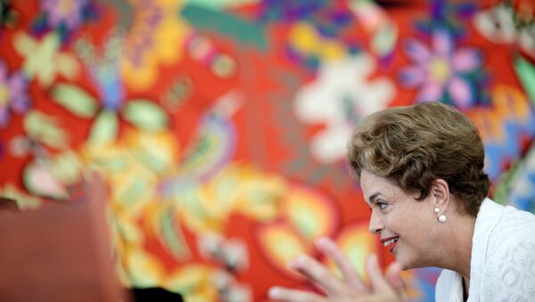 Dilma Rousseff, apartada del cargo de presidente de Brasil - Sputnik Mundo